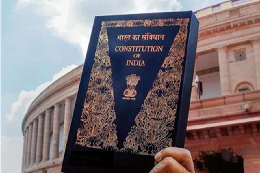 ‘लघु संविधान’ : संविधान दिवस पर भारतीय संविधान के विवादास्पद संशोधन पर एक नजर